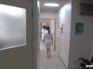 Japońskie pielęgniarka dostaje niegrzeczne z za oversexed part6